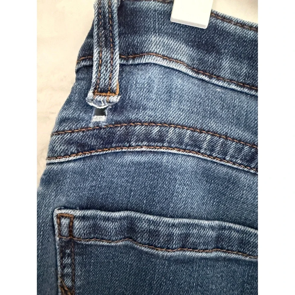 Wrangler Willow Mid Rise Straight Leg Jeans‎ Medium Wash Blue Denim Womens 30x31